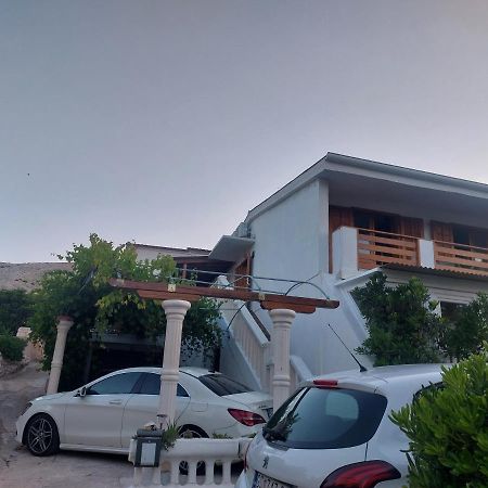 Studio Apartment Iva - 50 M From The Sea-Balcony Đảo Pag Ngoại thất bức ảnh