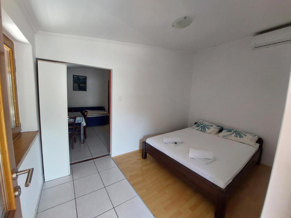 Studio Apartment Iva - 50 M From The Sea-Balcony Đảo Pag Ngoại thất bức ảnh