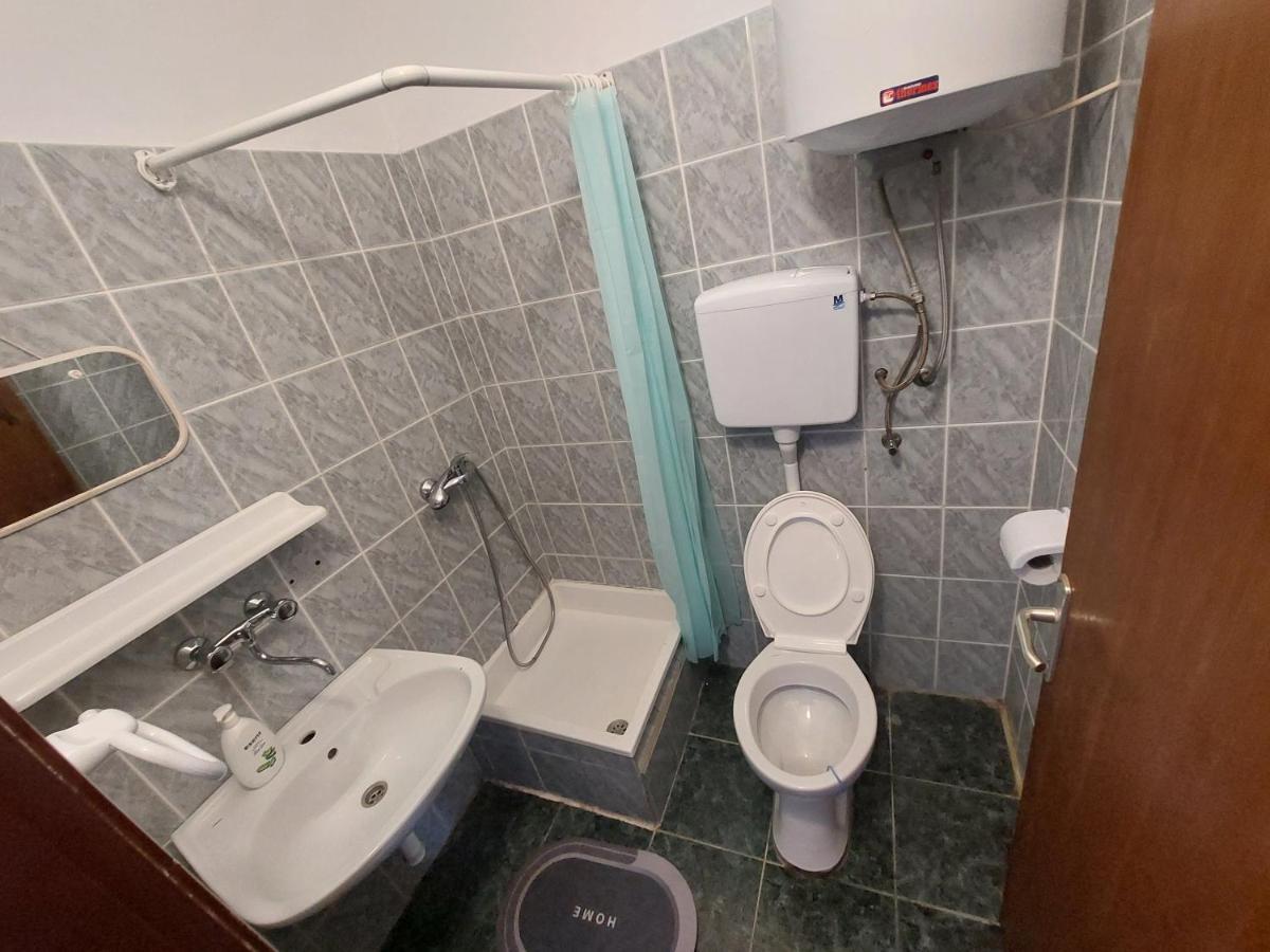 Studio Apartment Iva - 50 M From The Sea-Balcony Đảo Pag Ngoại thất bức ảnh