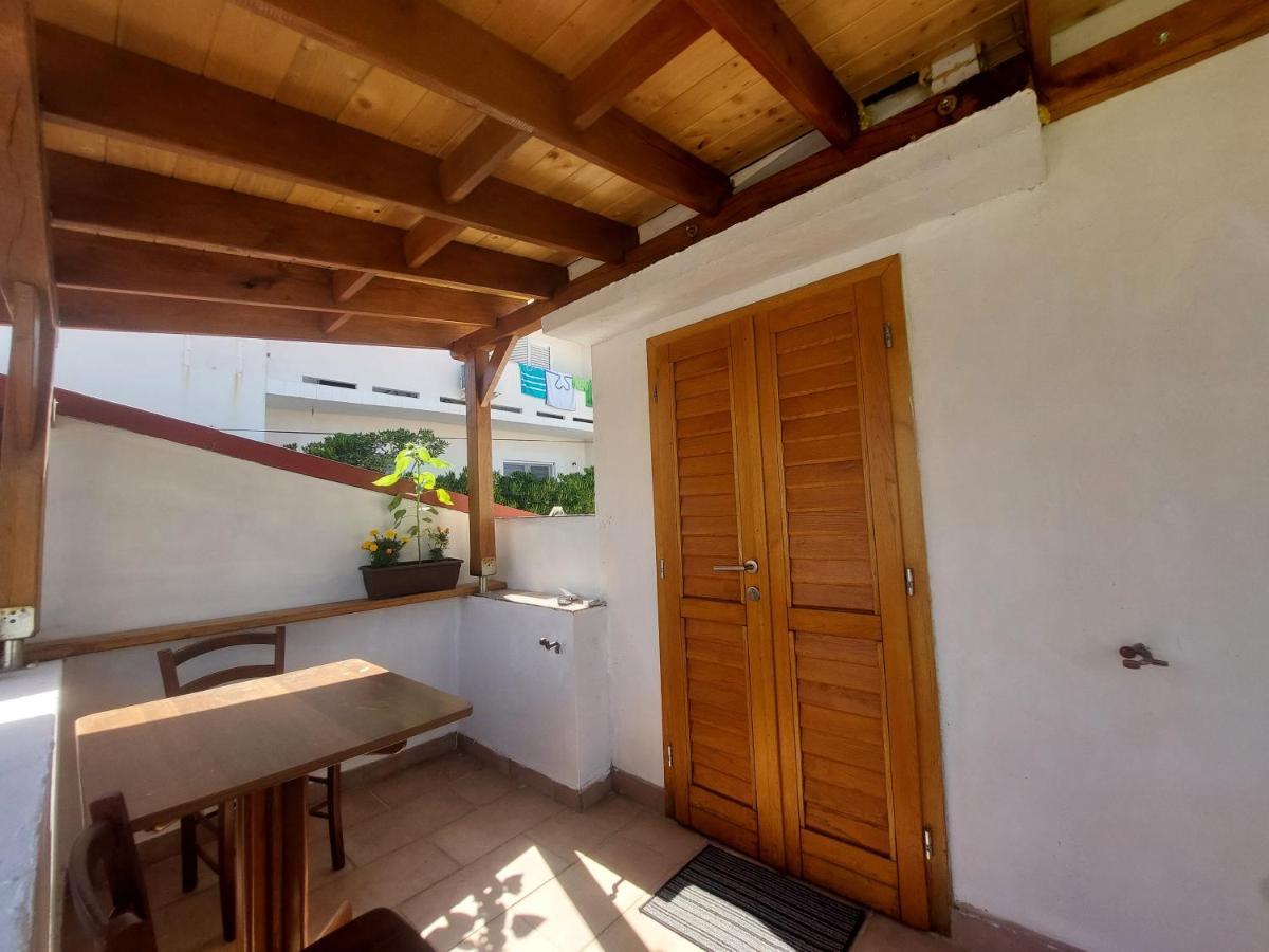 Studio Apartment Iva - 50 M From The Sea-Balcony Đảo Pag Ngoại thất bức ảnh